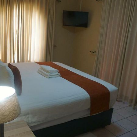 Bridgeville Guest House Gaborone Exteriör bild