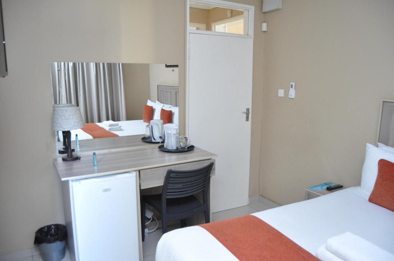 Bridgeville Guest House Gaborone Exteriör bild