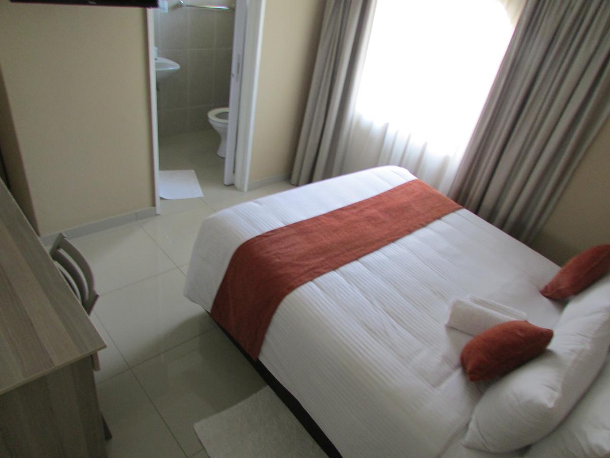 Bridgeville Guest House Gaborone Exteriör bild