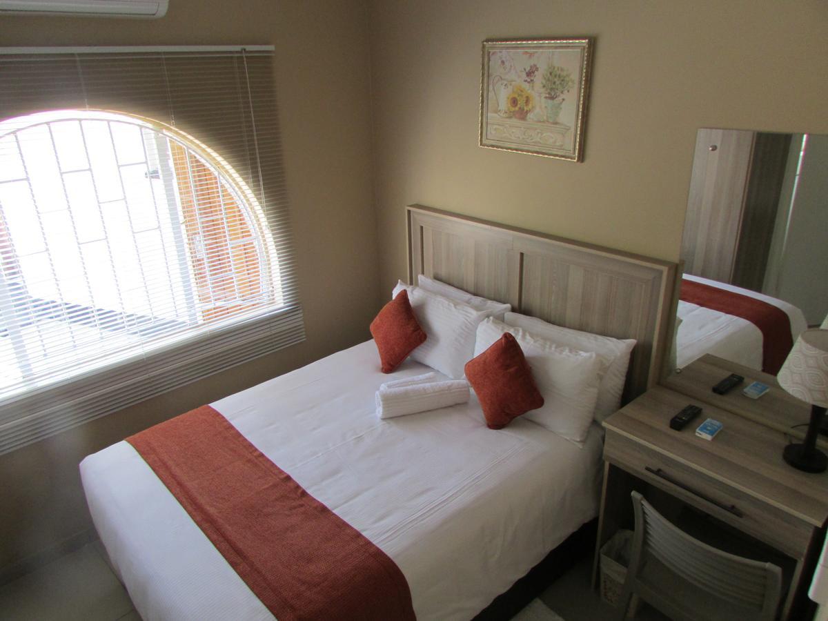 Bridgeville Guest House Gaborone Exteriör bild