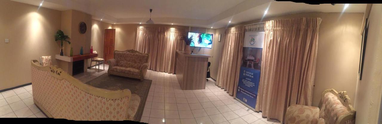 Bridgeville Guest House Gaborone Exteriör bild