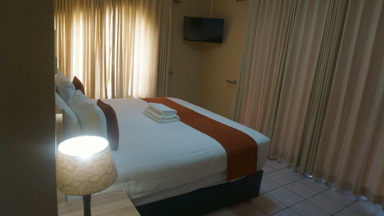 Bridgeville Guest House Gaborone Exteriör bild