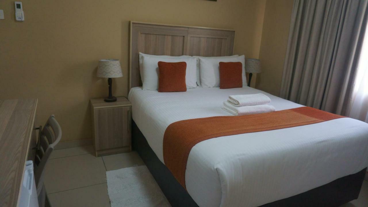 Bridgeville Guest House Gaborone Exteriör bild