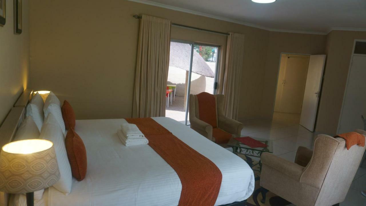 Bridgeville Guest House Gaborone Exteriör bild